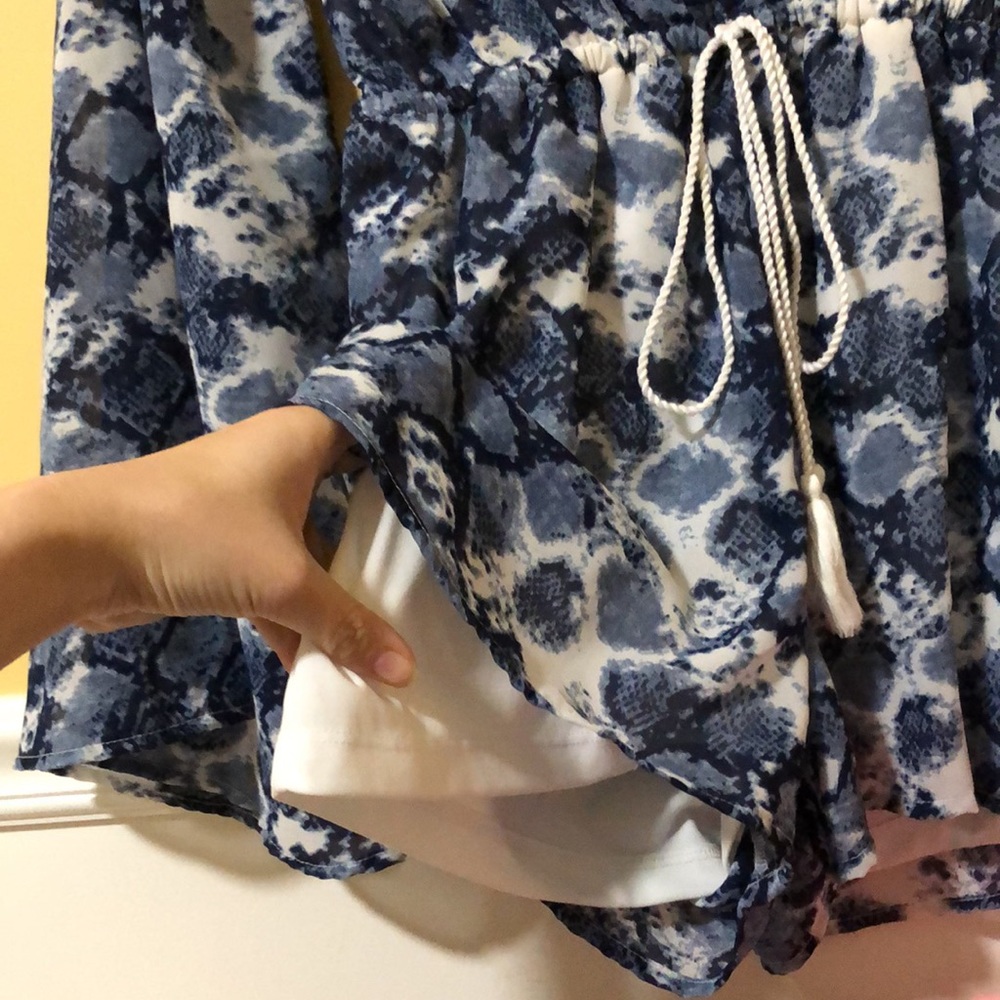 Blue Snake Print Romper - Picture 7 of 8